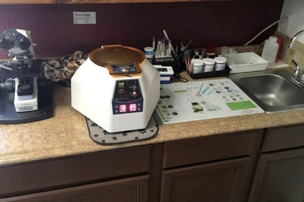 The lab in the back of the clinic. Pictured is various medical tools and devices on a counter